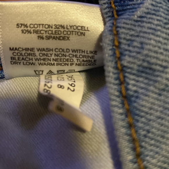 90’s High Rise Shorts - Picture 3 of 3